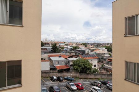 Quarto 2 - Vista de apartamento para alugar com 2 quartos, 47m² em Floramar, Belo Horizonte