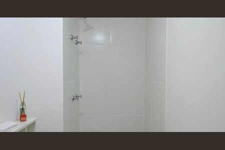 Banheiro de apartamento à venda com 2 quartos, 32m² em Vila Plana, São Paulo