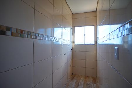 Área  de  serviço  de apartamento para alugar com 2 quartos, 38m² em Costa E Silva, Porto Alegre