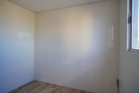 Quarto 1 de apartamento para alugar com 2 quartos, 38m² em Costa E Silva, Porto Alegre