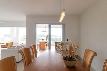 Sala de Jantar de apartamento para alugar com 5 quartos, 242m² em Água Branca, São Paulo