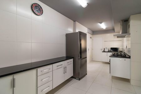 Apartamento para alugar com 242m², 5 quartos e 3 vagas Apartamento para alugar com 242m², 5 quartos e 3 vagasCozinha