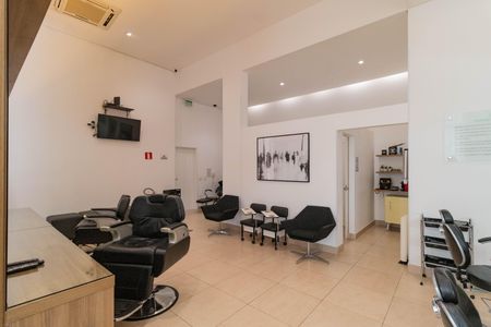 Apartamento para alugar com 242m², 5 quartos e 3 vagas Apartamento para alugar com 242m², 5 quartos e 3 vagasSalão de Beleza