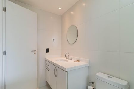 Apartamento para alugar com 242m², 5 quartos e 3 vagas Apartamento para alugar com 242m², 5 quartos e 3 vagasBanheiro da Suíte 3