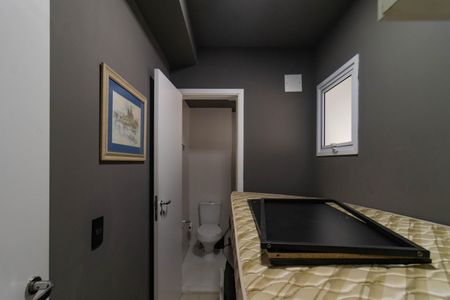 Apartamento para alugar com 242m², 5 quartos e 3 vagas Apartamento para alugar com 242m², 5 quartos e 3 vagasQuarto de Serviço