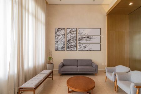 Apartamento para alugar com 242m², 5 quartos e 3 vagas Apartamento para alugar com 242m², 5 quartos e 3 vagasHall social