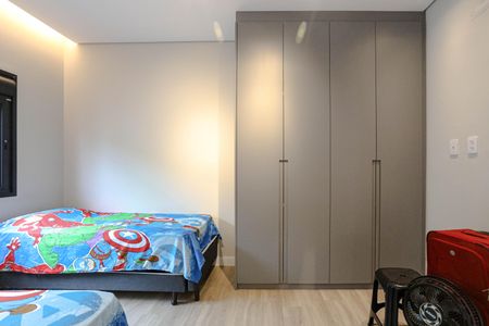 Casa para alugar com 220m², 4 quartos e 4 vagas Casa para alugar com 220m², 4 quartos e 4 vagasQuarto 3 - Suíte