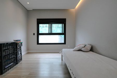 Casa para alugar com 220m², 4 quartos e 4 vagas Casa para alugar com 220m², 4 quartos e 4 vagasQuarto 4