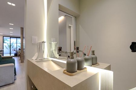 Casa para alugar com 220m², 4 quartos e 4 vagas Casa para alugar com 220m², 4 quartos e 4 vagasBanheiro