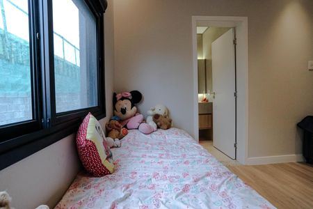 Casa para alugar com 220m², 4 quartos e 4 vagas Casa para alugar com 220m², 4 quartos e 4 vagasQuarto 2 - Suíte