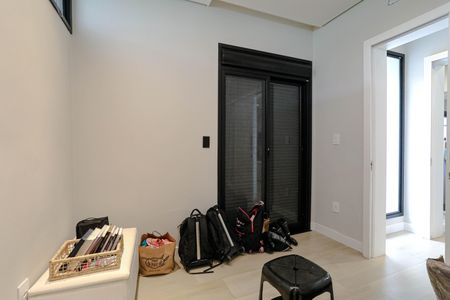 Casa para alugar com 220m², 4 quartos e 4 vagas Casa para alugar com 220m², 4 quartos e 4 vagasQuarto de Serviço