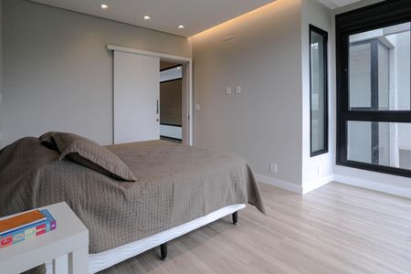 Casa para alugar com 220m², 4 quartos e 4 vagas Casa para alugar com 220m², 4 quartos e 4 vagasQuarto 1 - Suíte