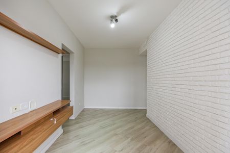 Sala de apartamento para alugar com 2 quartos, 54m² em Jardim Monte Alegre, Taboão da Serra