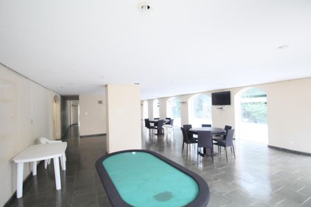 Apartamento para alugar com 75m², 3 quartos e 1 vagaÁrea comum - Salão de festas