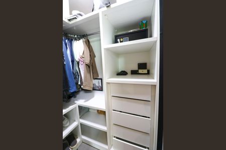 Apartamento para alugar com 46m², 1 quarto e 1 vaga Apartamento para alugar com 46m², 1 quarto e 1 vagaCloset