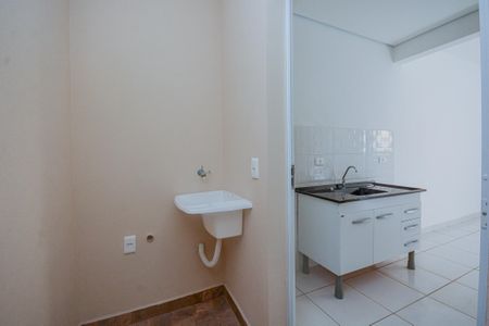Área de Serviço de apartamento para alugar com 1 quarto, 22m² em Parque Grajau, São Paulo