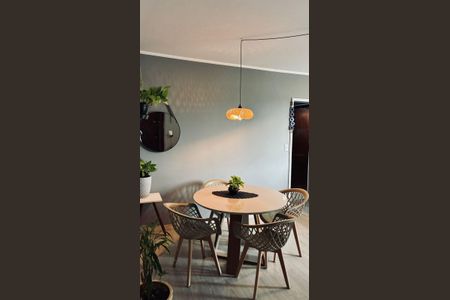 Apartamento para alugar com 65m², 2 quartos e 1 vaga Apartamento para alugar com 65m², 2 quartos e 1 vagaSala