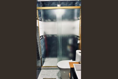 Apartamento para alugar com 65m², 2 quartos e 1 vaga Apartamento para alugar com 65m², 2 quartos e 1 vagaBanheiro