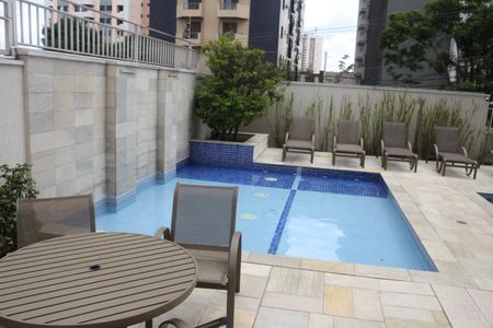 Apartamento para alugar com 316m², 4 quartos e 4 vagasÁrea comum - Piscina