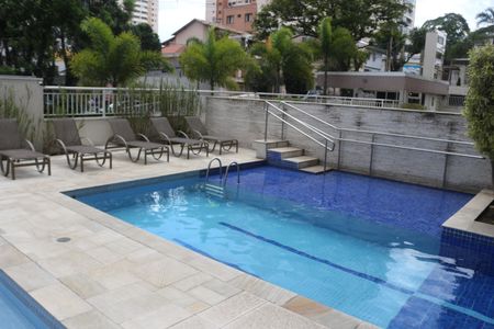 Apartamento para alugar com 316m², 4 quartos e 4 vagasÁrea comum - Piscina