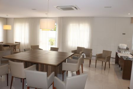 Apartamento para alugar com 316m², 4 quartos e 4 vagasÁrea comum - Salão de festas