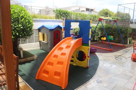 Apartamento para alugar com 316m², 4 quartos e 4 vagasÁrea comum - Playground