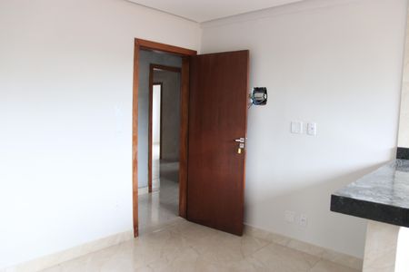 Sala de apartamento para alugar com 2 quartos, 45m² em Setor Crimeia Oeste, Goiânia
