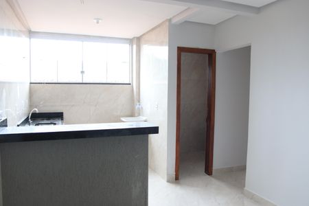 Sala de apartamento para alugar com 2 quartos, 45m² em Setor Crimeia Oeste, Goiânia