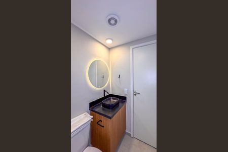 Banheiro de kitnet/studio à venda com 1 quarto, 26m² em Jardim das Acacias, São Paulo