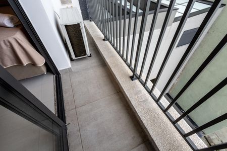 Studio à venda com 29m², 1 quarto e sem vaga Studio à venda com 29m², 1 quarto e sem vagaVaranda