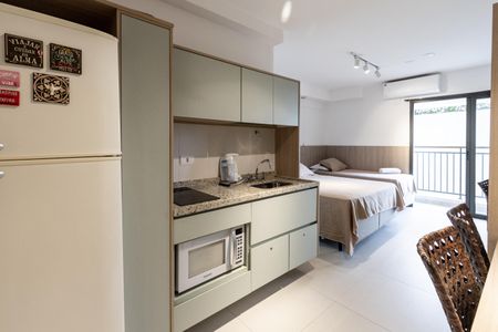 Studio à venda com 29m², 1 quarto e sem vaga Studio à venda com 29m², 1 quarto e sem vagaCozinha