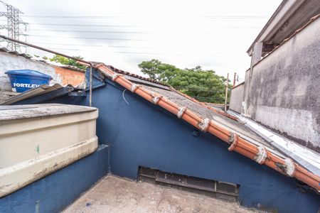 Casa à venda com 64m², 3 quartos e sem vaga Casa à venda com 64m², 3 quartos e sem vagaTerraço