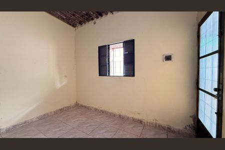 Sala de casa para alugar com 2 quartos, 30m² em Setor Habitacional Sol Nascente, Brasília