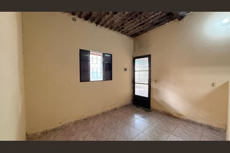 Sala de casa para alugar com 2 quartos, 30m² em Setor Habitacional Sol Nascente, Brasília