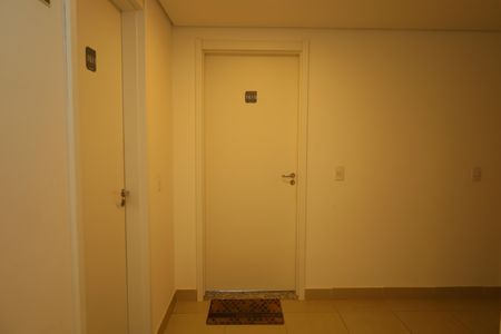 Apartamento para alugar com 35m², 2 quartos e 1 vagaÁrea comum - Saguão do andar