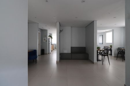 Apartamento para alugar com 42m², 2 quartos e sem vagaÁrea comum - Salão de festas