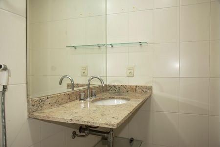Apartamento à venda com 56m², 2 quartos e 2 vagasBanheiro