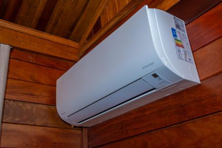 Casa para alugar com 400m², 5 quartos e 15 vagasDetalhe Quarto 1-Ar condicionado