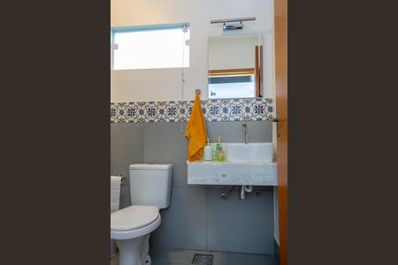 Casa para alugar com 400m², 5 quartos e 15 vagasÁrea comum-Banheiro da piscina