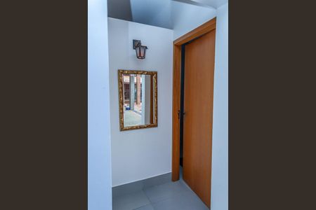 Casa para alugar com 400m², 5 quartos e 15 vagasÁrea comum-Porta entrada banheiro da piscina