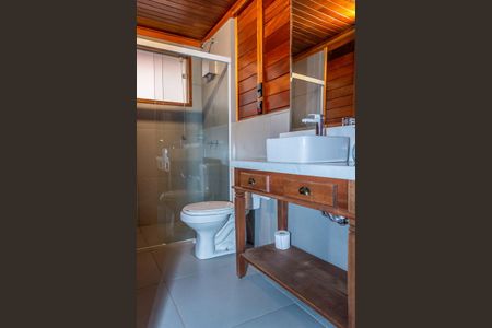 Casa para alugar com 400m², 5 quartos e 15 vagasBanheiro Social