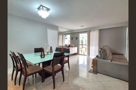 Sala  de casa de condomínio à venda com 5 quartos, 186m² em Recreio dos Bandeirantes, Rio de Janeiro