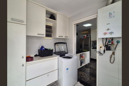 Casa de condomínio à venda com 186m², 5 quartos e 4 vagas Casa de condomínio à venda com 186m², 5 quartos e 4 vagasÁrea de Serviço