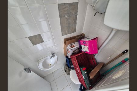 Casa de condomínio à venda com 186m², 5 quartos e 4 vagas Casa de condomínio à venda com 186m², 5 quartos e 4 vagasBanheiro de Serviço