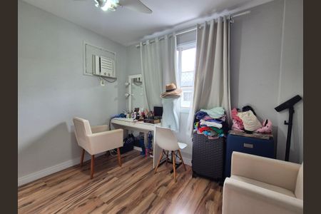 Casa de condomínio à venda com 186m², 5 quartos e 4 vagas Casa de condomínio à venda com 186m², 5 quartos e 4 vagasQuarto 2