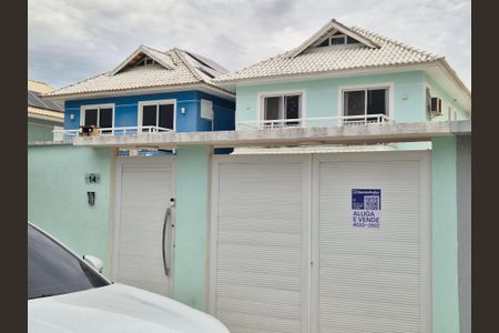 Casa de condomínio à venda com 186m², 5 quartos e 4 vagas Casa de condomínio à venda com 186m², 5 quartos e 4 vagasFachada