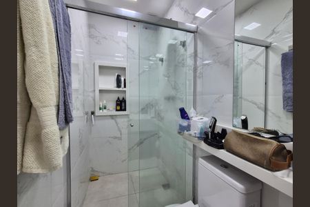 Casa de condomínio à venda com 186m², 5 quartos e 4 vagas Casa de condomínio à venda com 186m², 5 quartos e 4 vagasSuite