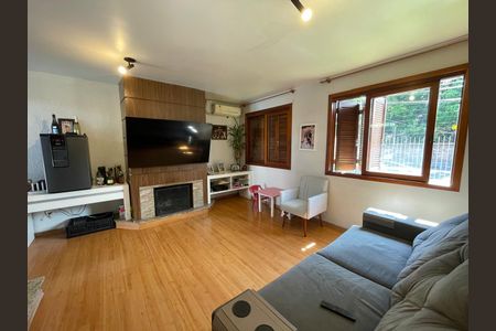 Casa à venda com 3 quartos, 248m² em Ouro Branco, Novo Hamburgo