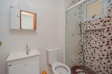 Banheiro de kitnet/studio para alugar com 1 quarto, 22m² em Parque Grajau, São Paulo