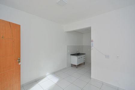Sala/Cozinha de kitnet/studio para alugar com 1 quarto, 22m² em Parque Grajau, São Paulo